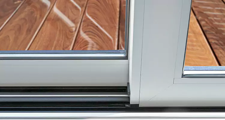 Patio Door Jammed Shut in Country Club, FL