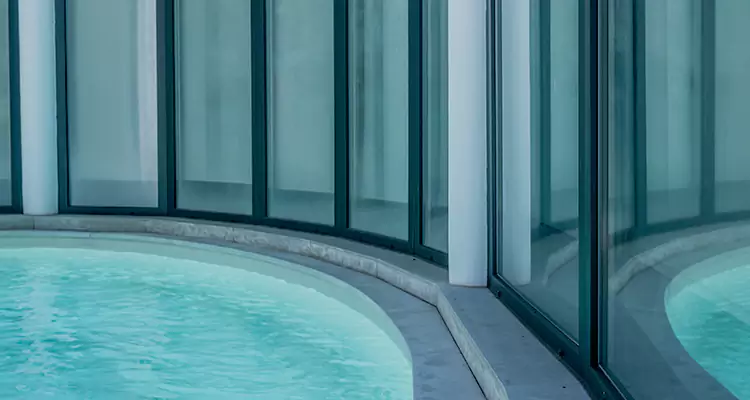 Repair Polyester Screen for Pool Enclosure in Country Club, FL