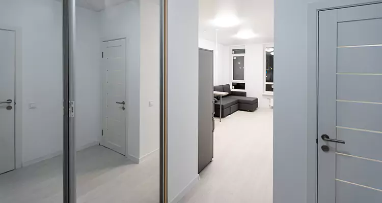 Modern Mirrored Closet Doors Repair in Country Club, FL