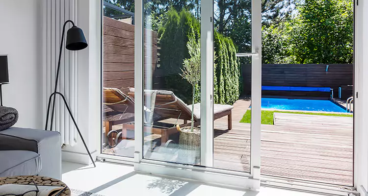 Fixing A Sliding Screen Door Roller in Country Club, FL